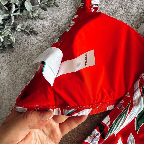 ModCloth Floral Red and White Bikini Size Large - Picture 4 of 10